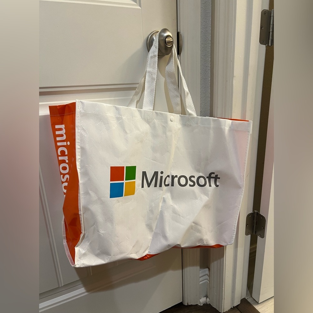Official Microsoft Store Reusable Shopper Bag - Picture 3 of 6